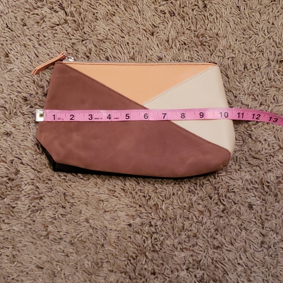 NWOT Ipsy November Glam Ultimate Makeup Bag - Picture 7 of 8